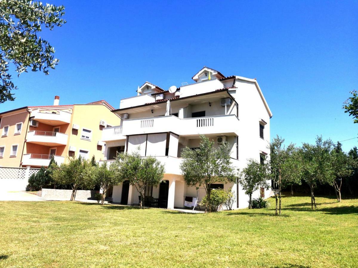 Apartments Ana Medulin Exterior foto